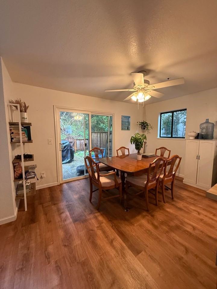 319 Village Creek Rd - Photo 5 of 20