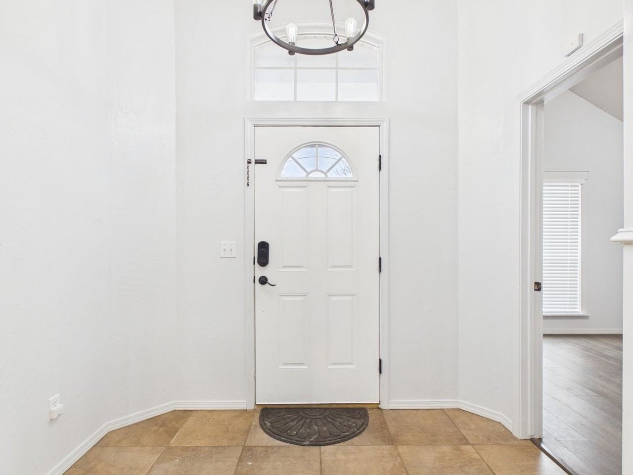 8308 Vail Dr - Photo 3 of 30