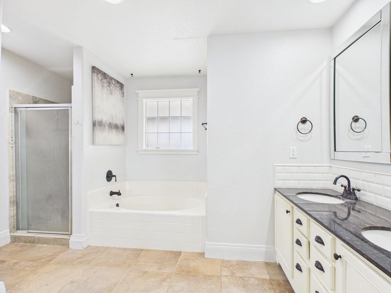 8308 Vail Dr - Photo 6 of 30