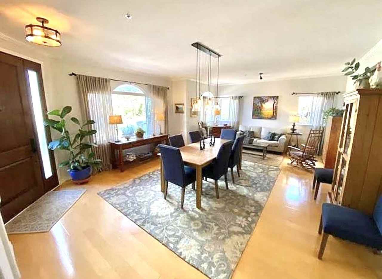 4592 Spanish Oaks Dr - Photo 2 of 12