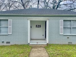 featured image of 525 S Oak St