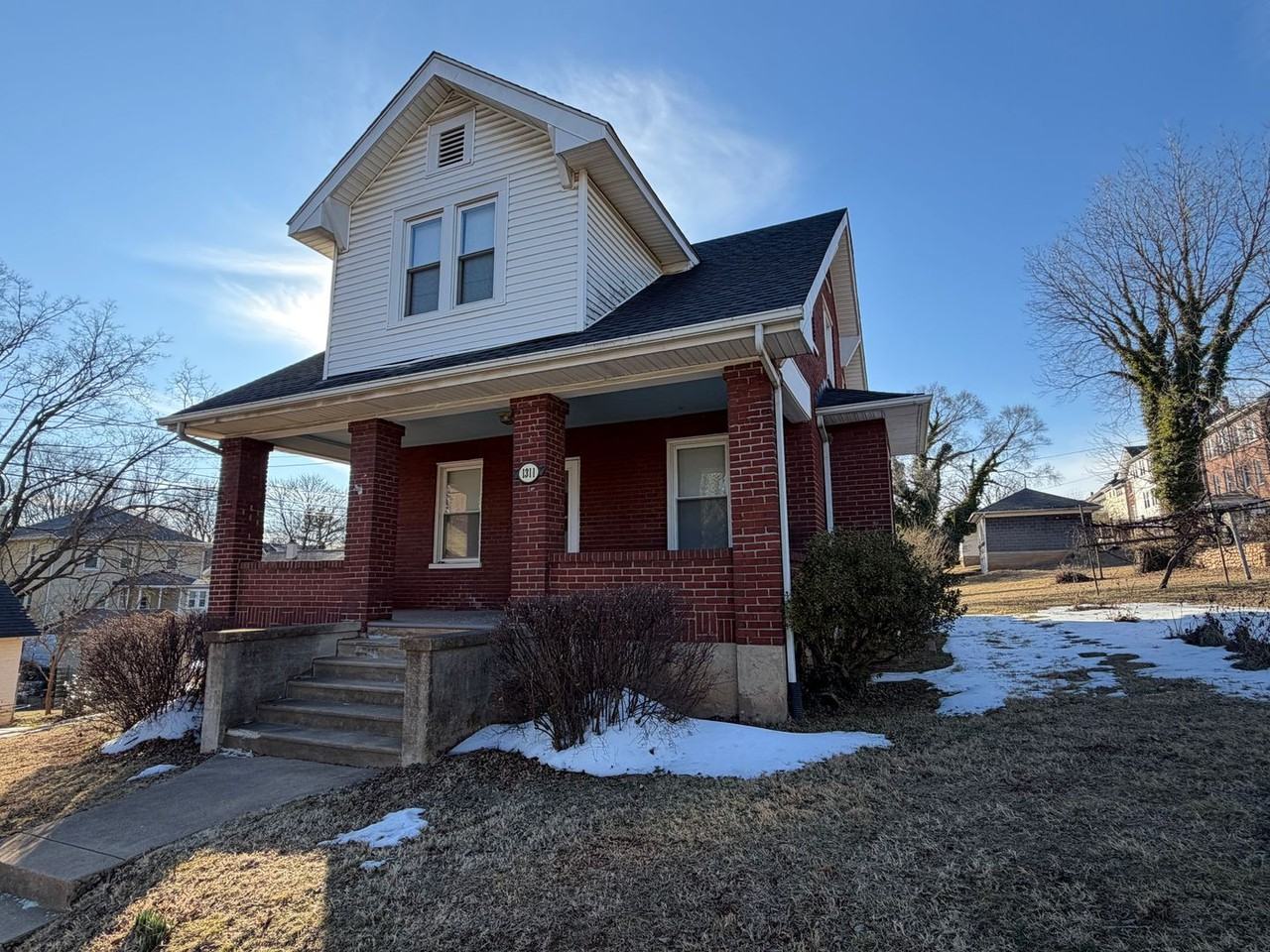 1311 Chesterfield St Sw - Photo 3 of 16