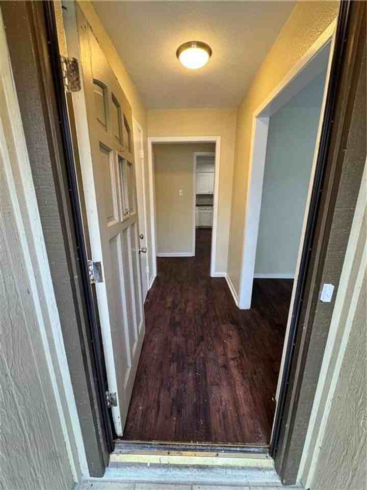 4609 Cornett Dr - Photo 4 of 24