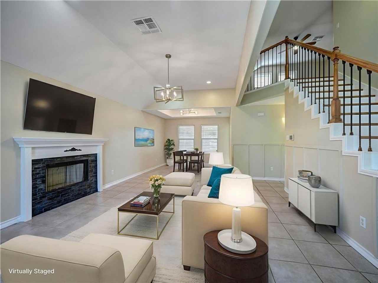 2422 Songbird Ln - Photo 3 of 37