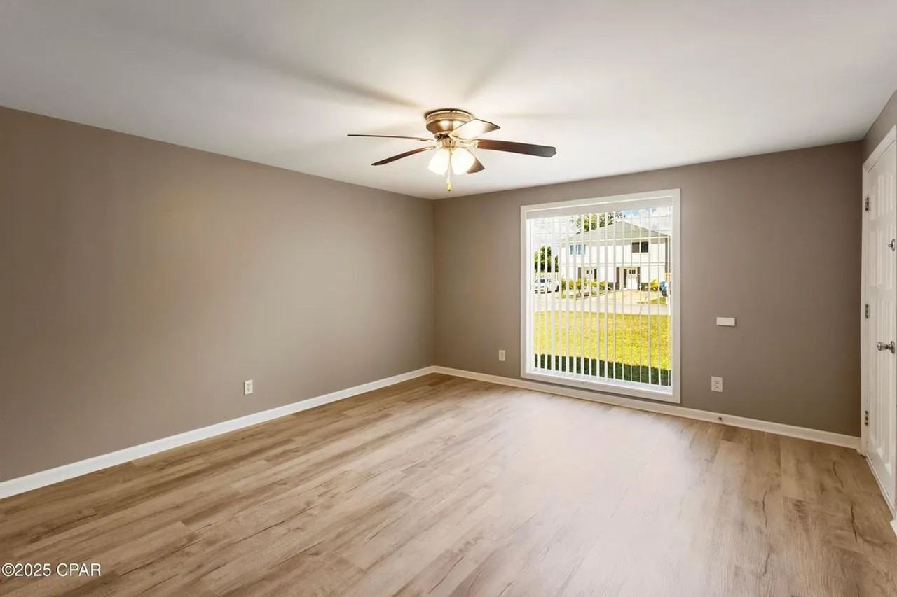 6406 Chipewa St - Photo 7 of 17