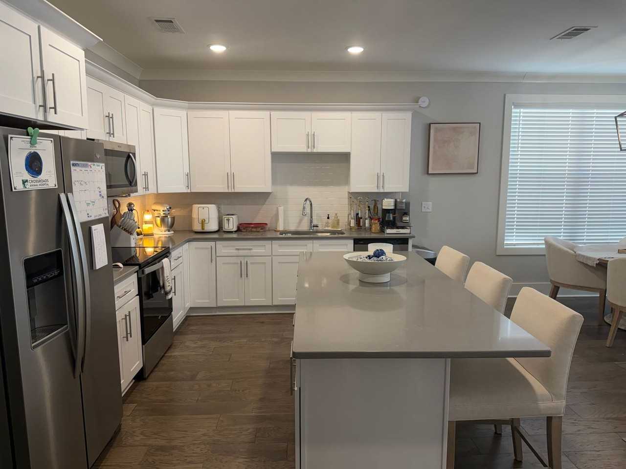 3048 Stillwater Ln - Photo 4 of 15