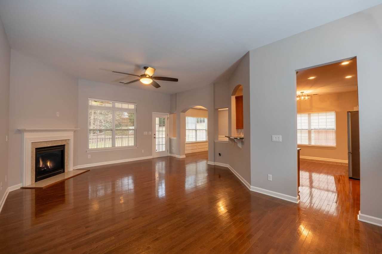 9827 Shearwater Ave Nw - Photo 7 of 30