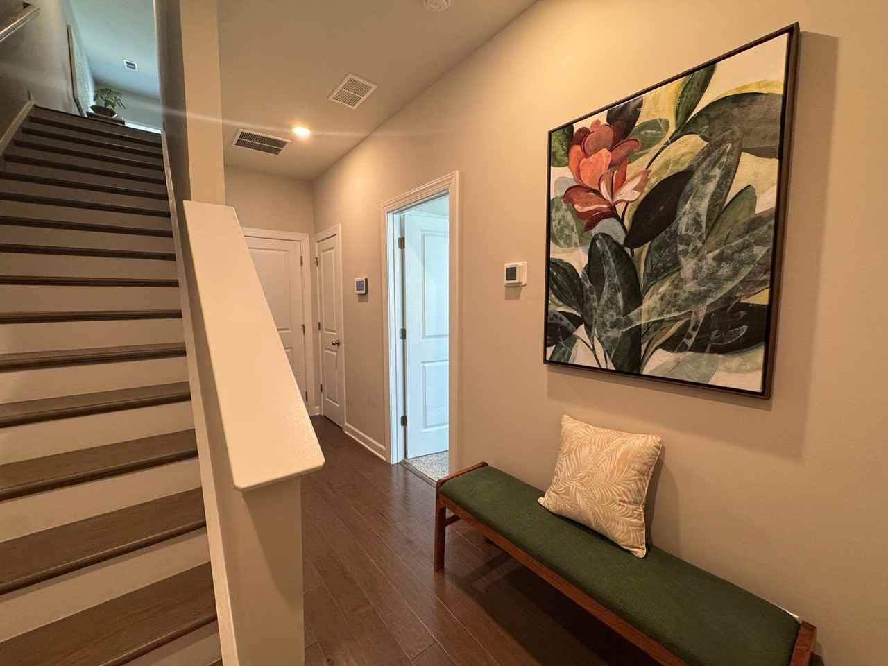 3738 Memorial Pkwy - Photo 3 of 20