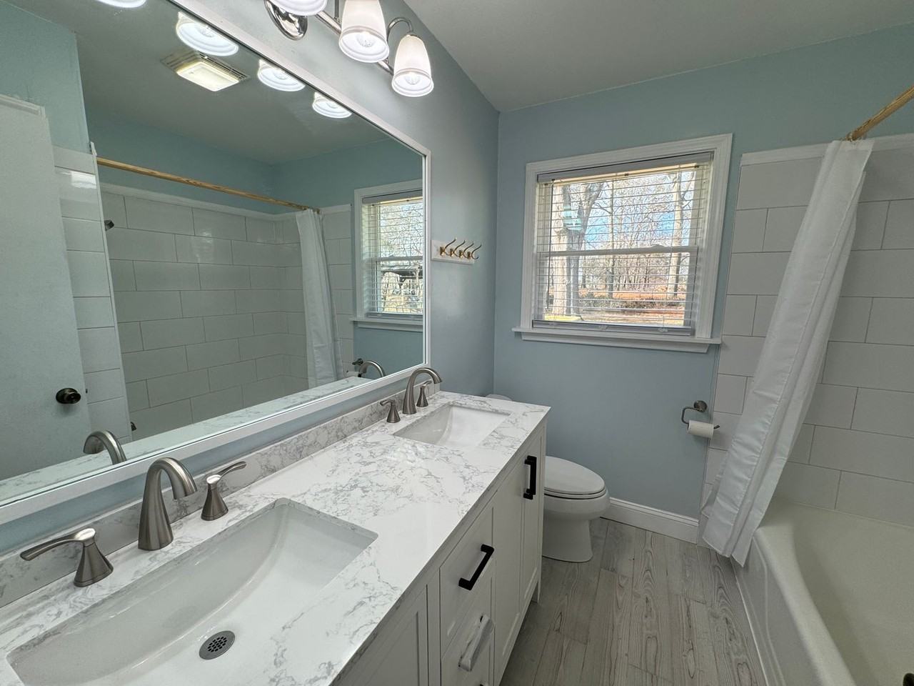 1307 Armstrong Rd - Photo 7 of 15