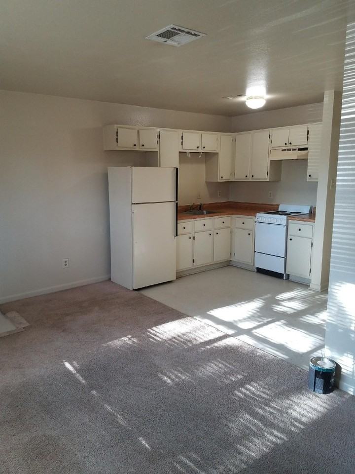 3305 Holick Ln - Photo 2 of 7