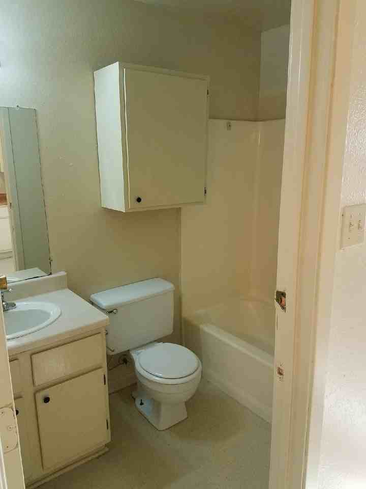 3305 Holick Ln - Photo 4 of 7