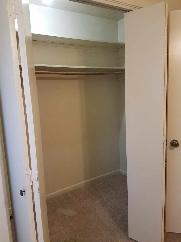 3305 Holick Ln - Photo 7 of 7