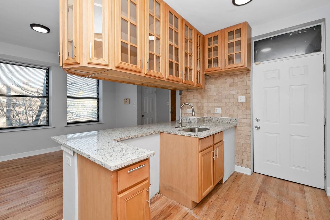 2407 E 72nd St - Photo 6 of 10