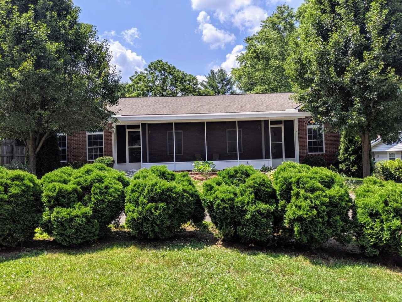 2 Mountain Ter - Photo 2 of 14