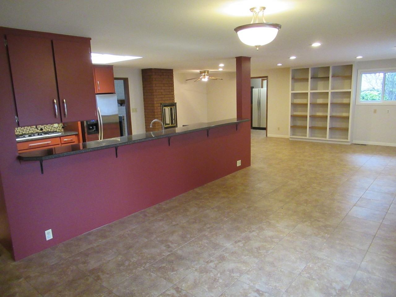 3740 Hillview Dr Se - Photo 5 of 26