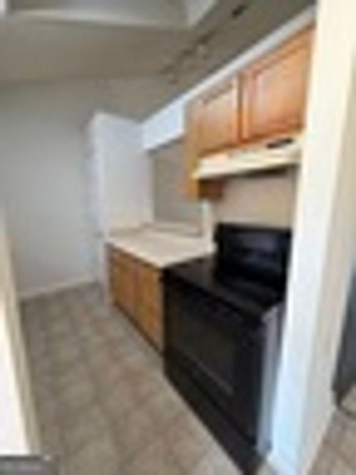 303 Madison Ave - Photo 4 of 22