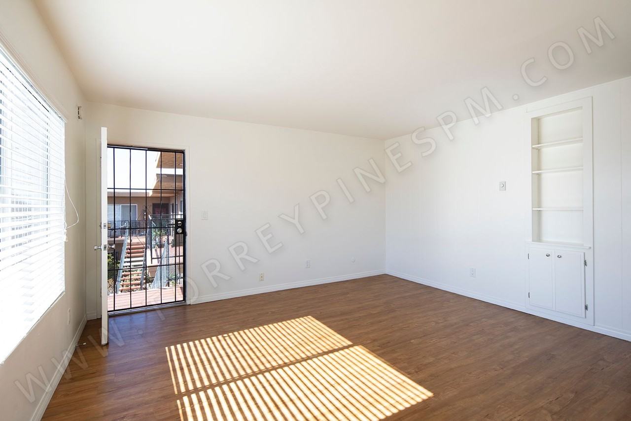 4116 Oregon St - Photo 3 of 13