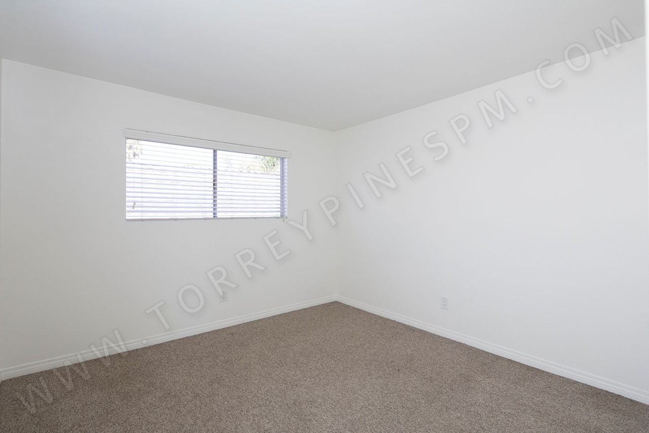 4116 Oregon St - Photo 6 of 13