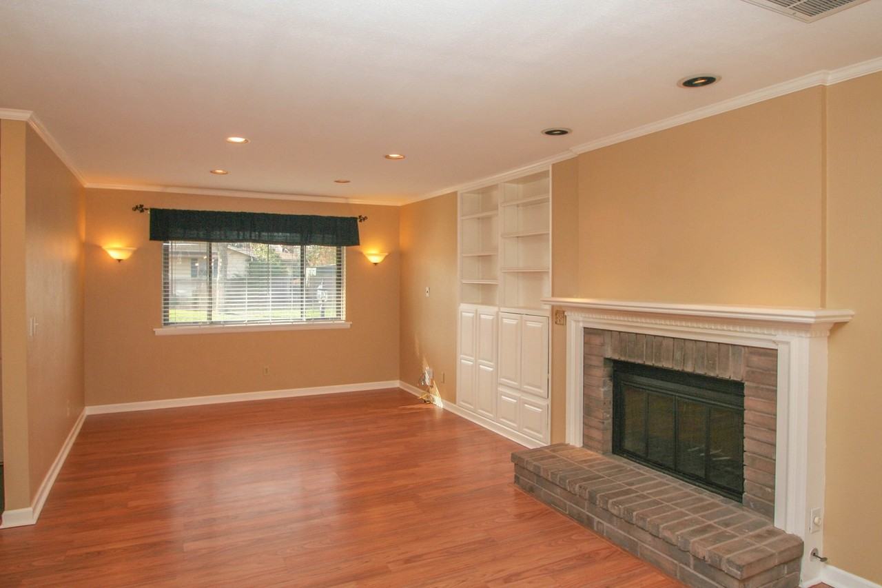 5629 S Saint Louis Ave - Photo 5 of 27