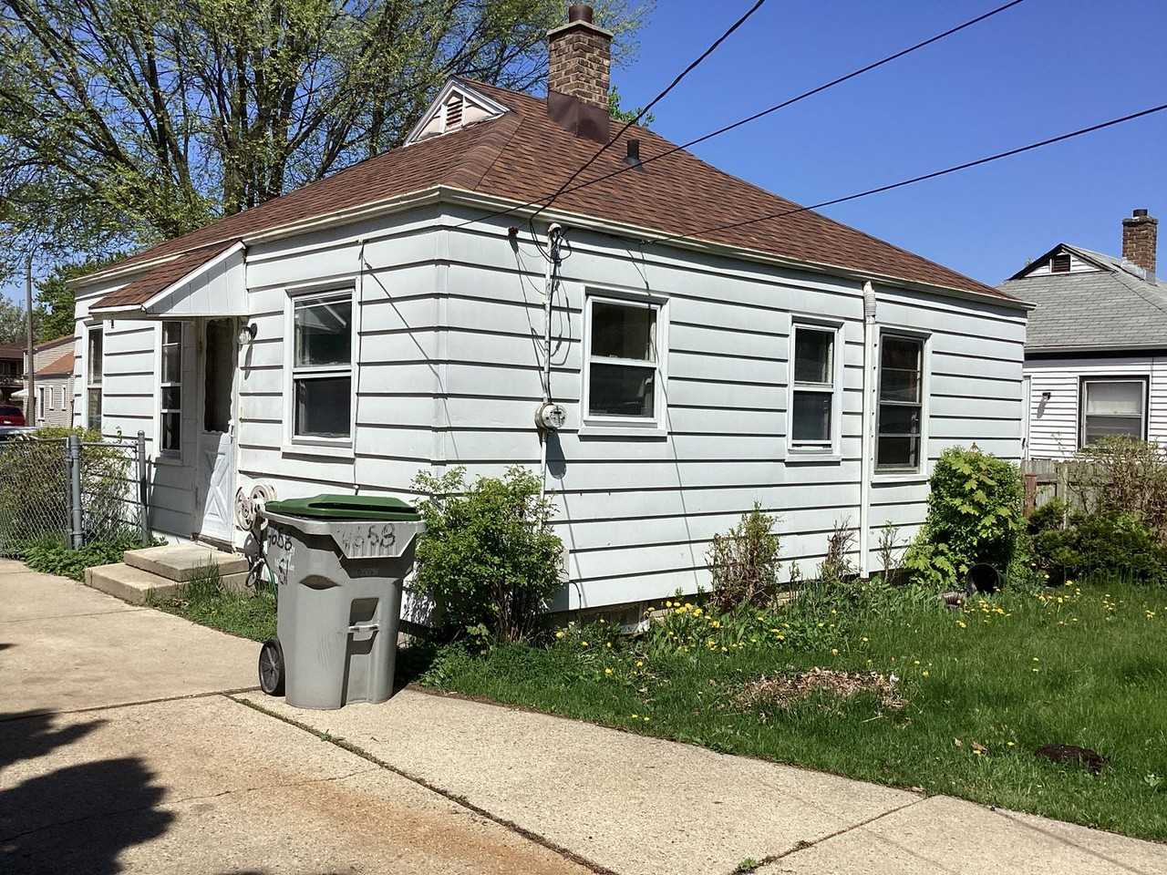 4658 N 51st Blvd - Photo 3 of 16