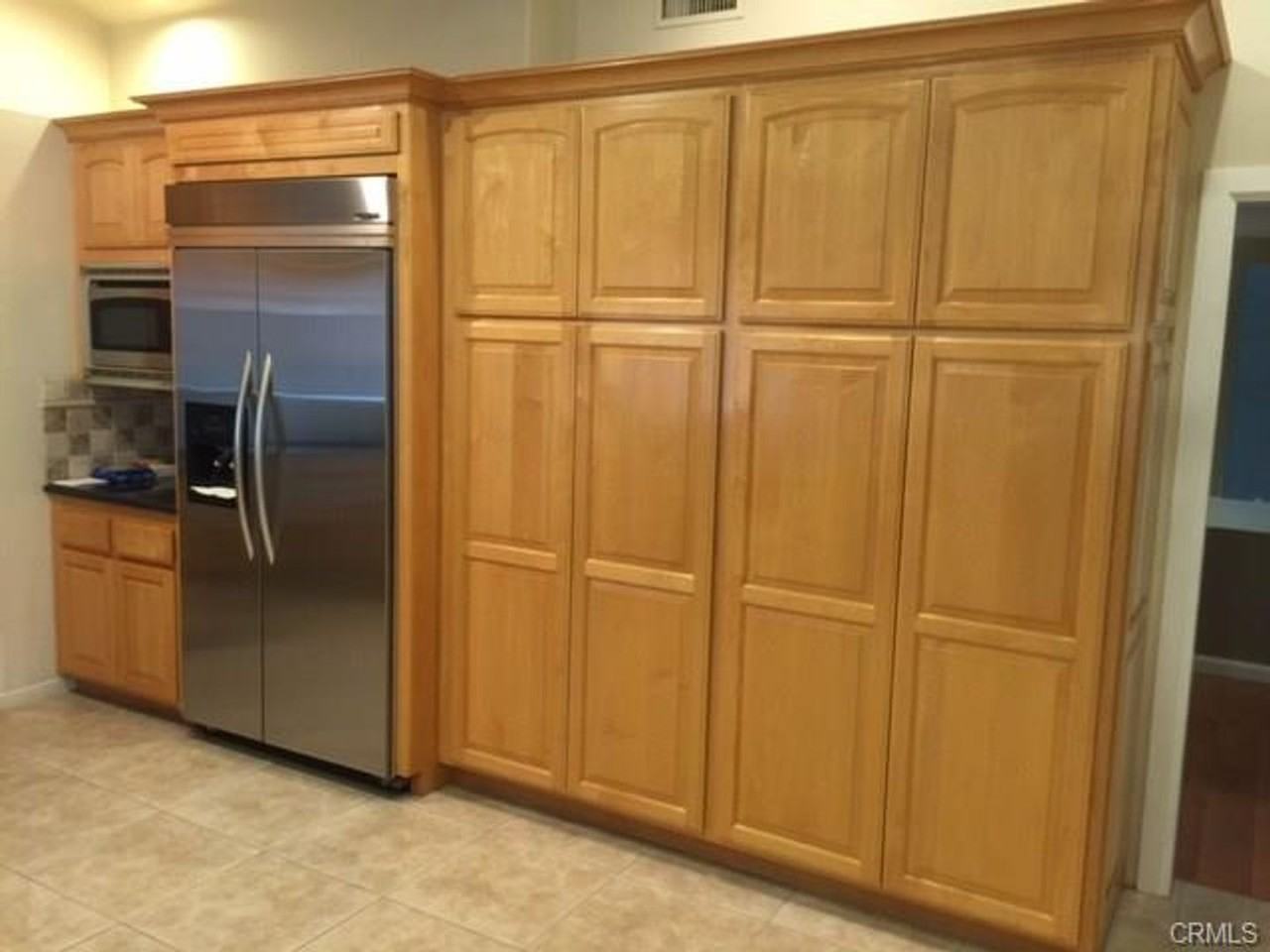 542 E Adams Ave - Photo 7 of 15