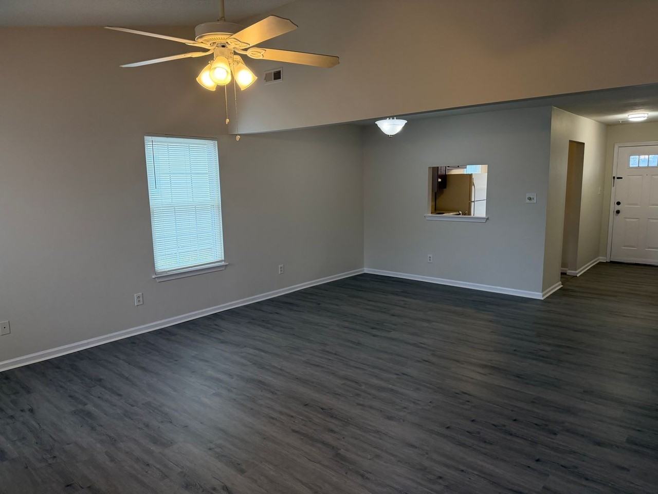 1072 Casanova Dr - Photo 5 of 18