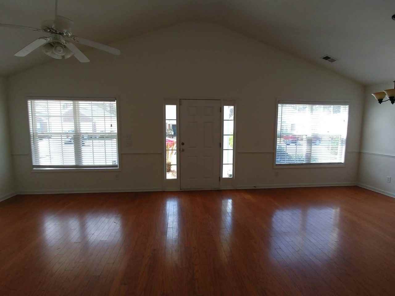 363 Vesta Dr - Photo 2 of 18