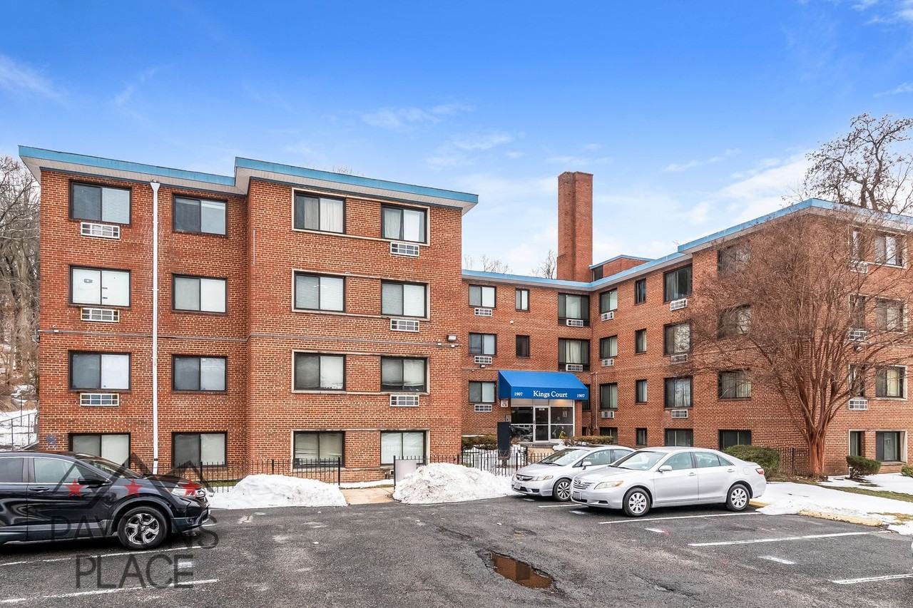 1907 Marion Barry Ave Se - Photo 4 of 19