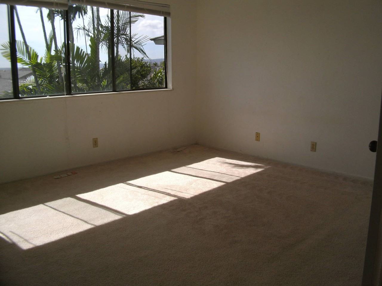 98-1710 Kaahumanu St - Photo 4 of 9