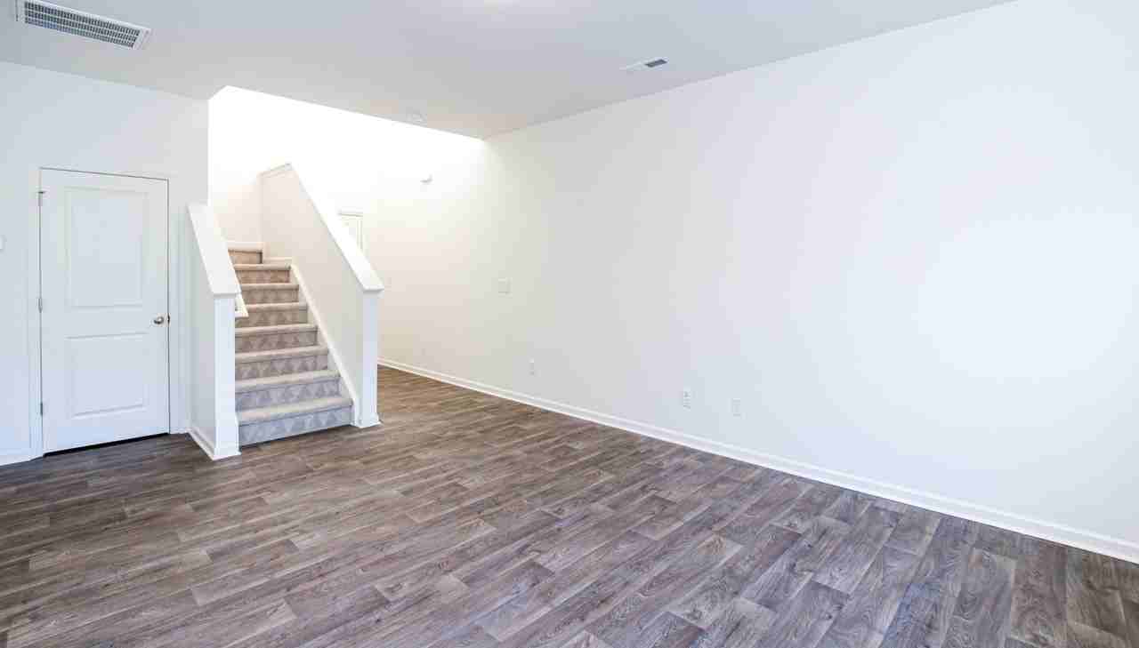 14150 Clayborn St - Photo 3 of 21