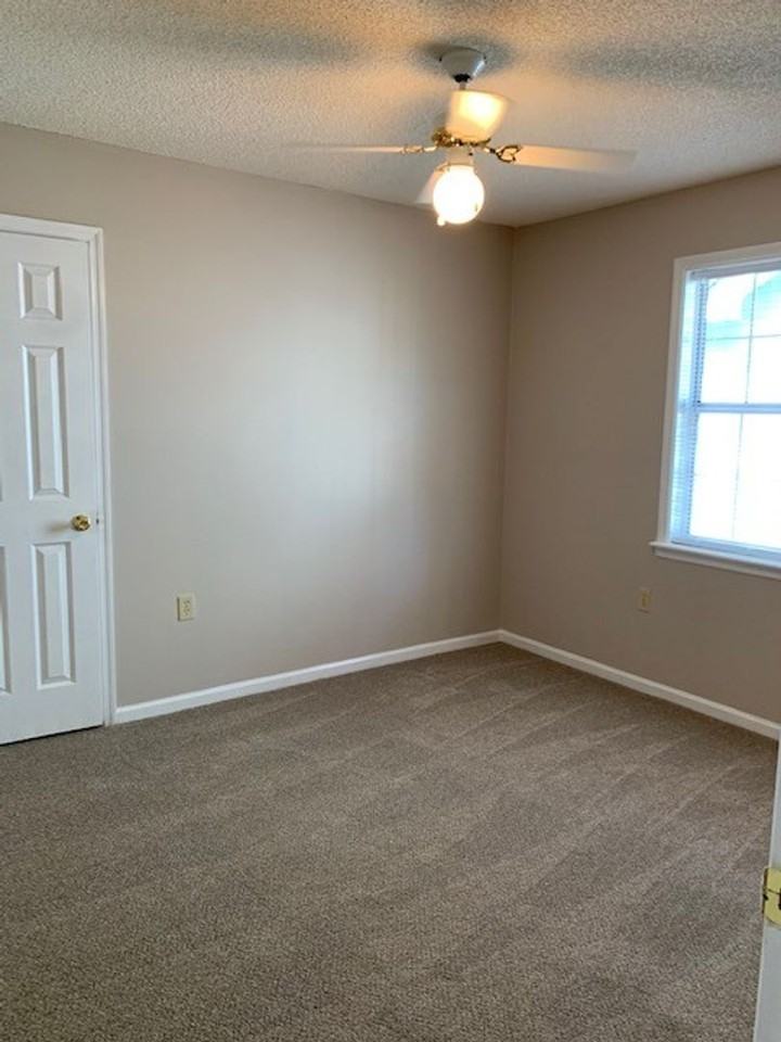 337 Sawgrass Dr - Photo 7 of 12