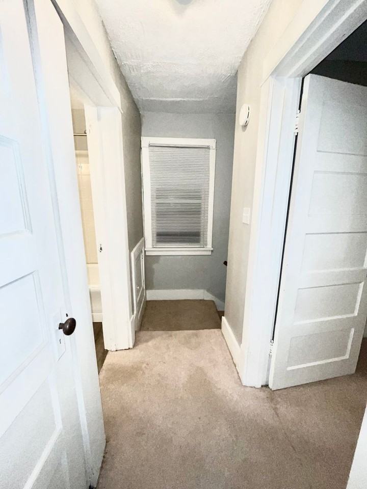 2577 Ida St - Photo 4 of 16