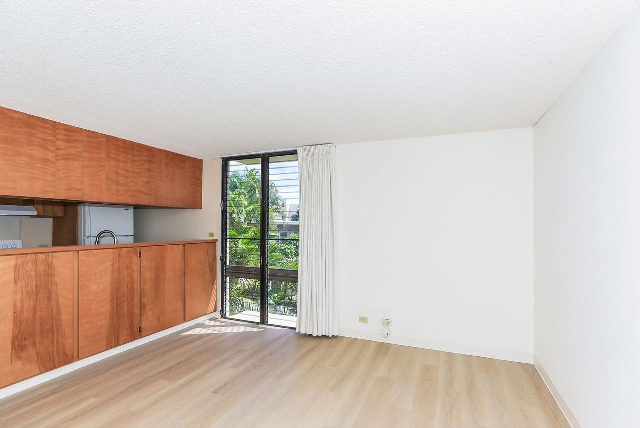 1441 Piikoi St #307 - Photo 5 of 28