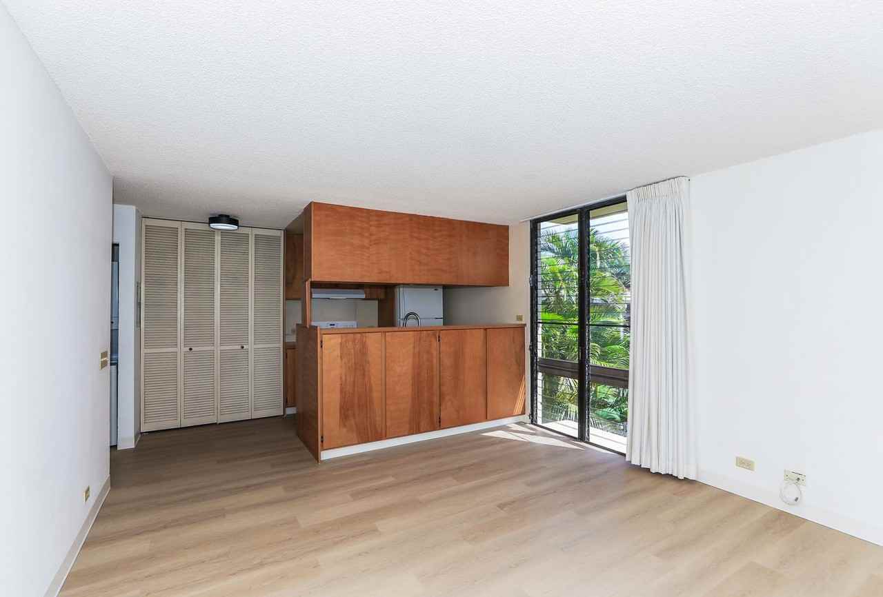 1441 Piikoi St #307 - Photo 6 of 28