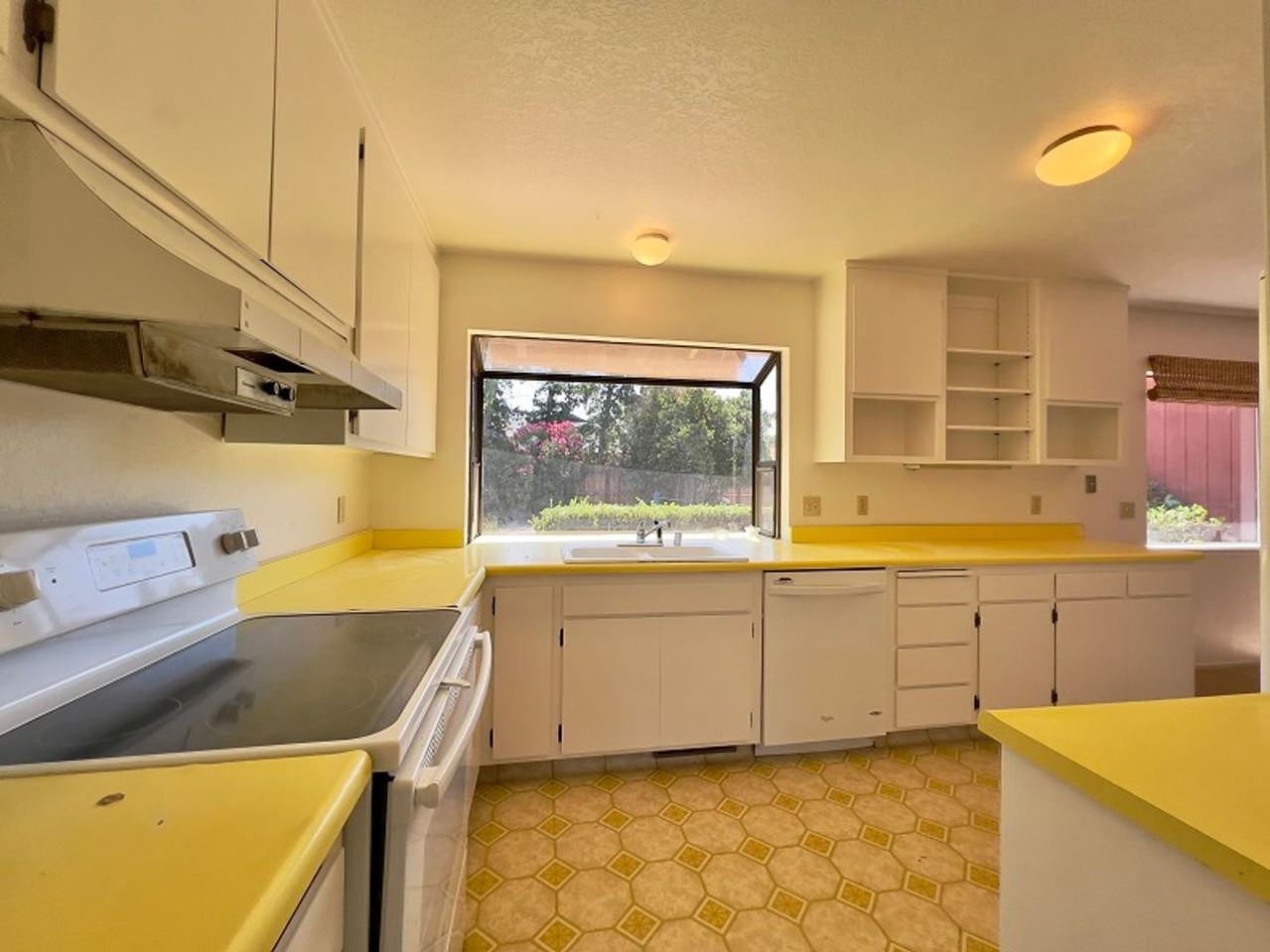 1718 Michael Way - Photo 7 of 29