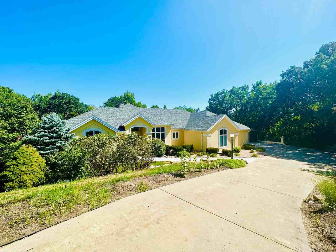 6411 Hillside St - Photo 2 of 50