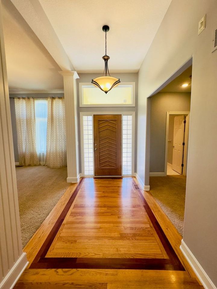 6411 Hillside St - Photo 4 of 50