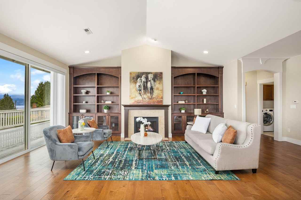 7536 S Laurel St - Photo 6 of 40