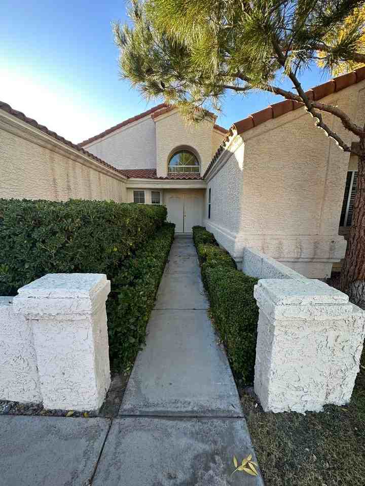 41 Chesney Dr - Photo 3 of 21