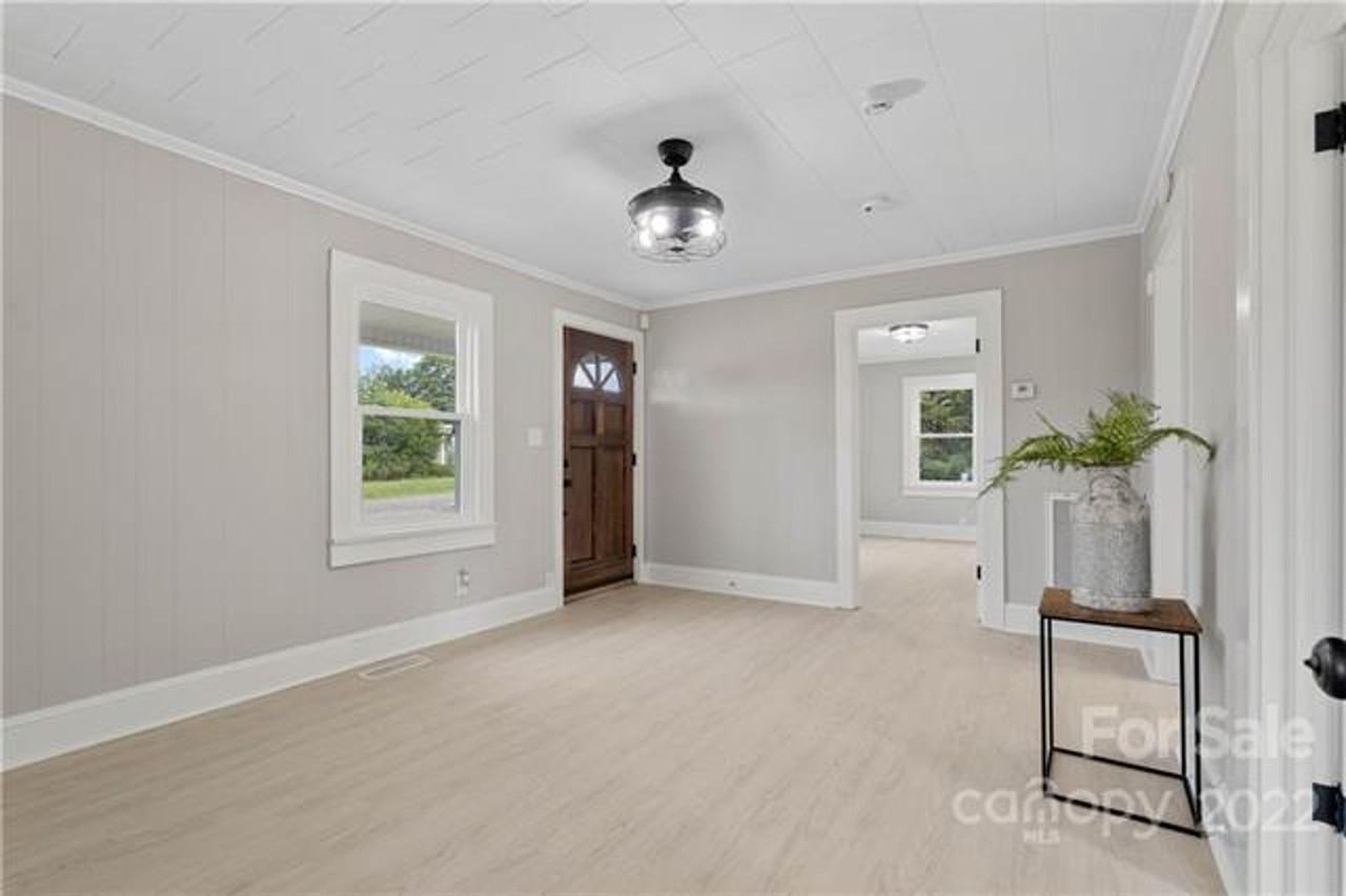 118 Moore St - Photo 4 of 13