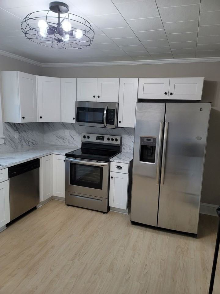 118 Moore St - Photo 6 of 13