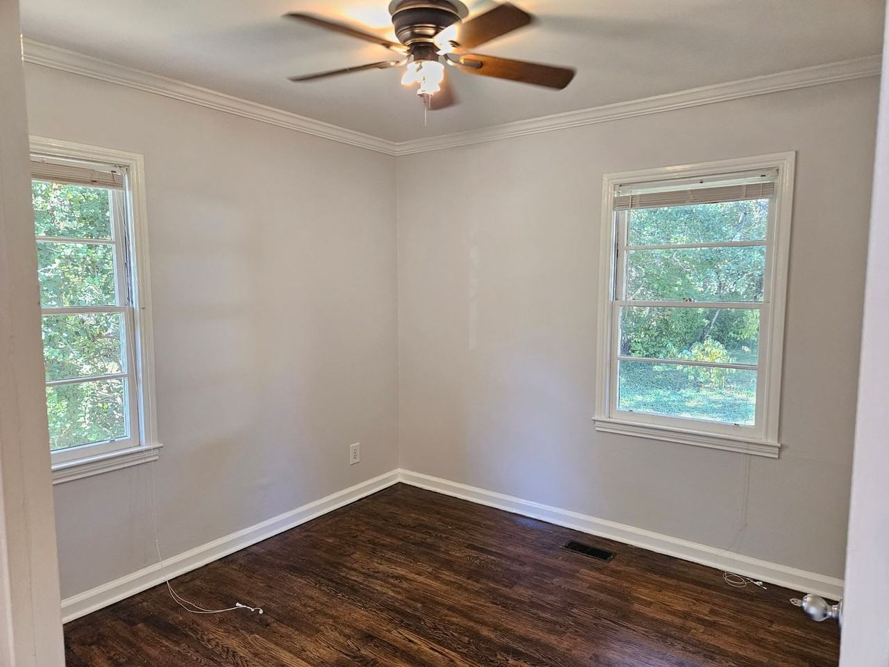 173 Nancy Dr Se - Photo 6 of 13