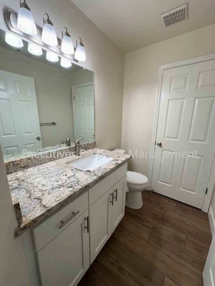 3098 Aspen St - Photo 7 of 11