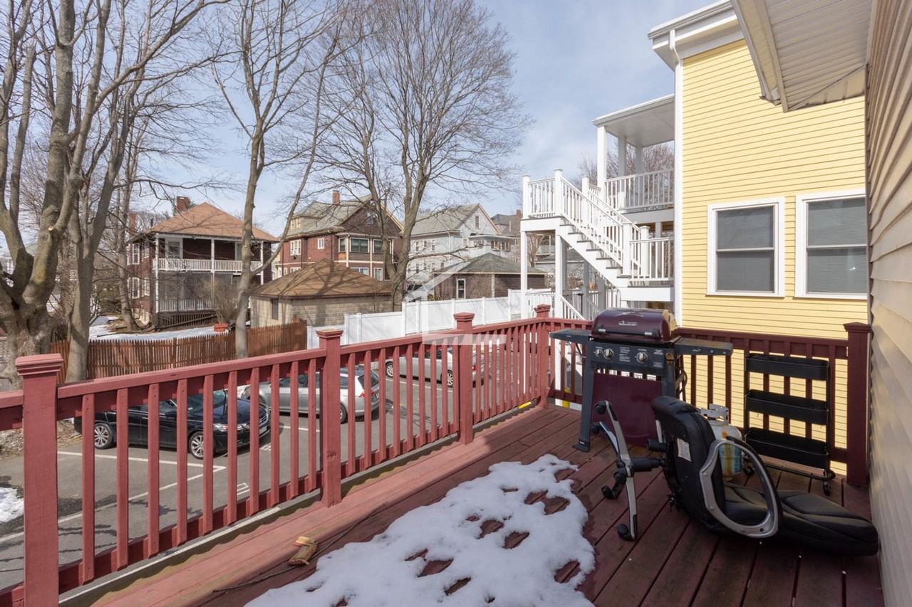 58 Atkins St - Photo 3 of 11