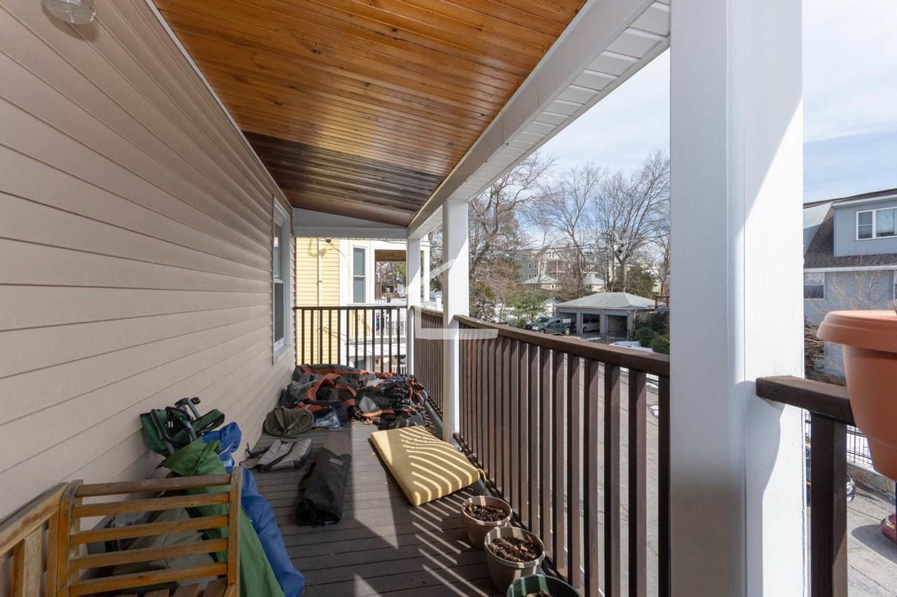 58 Atkins St - Photo 4 of 11