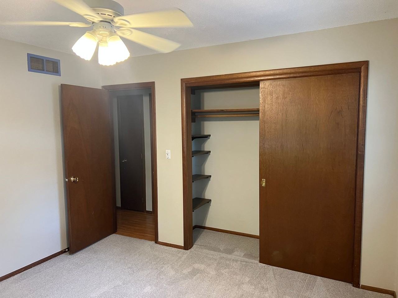 735 Keswick Dr - Photo 7 of 18