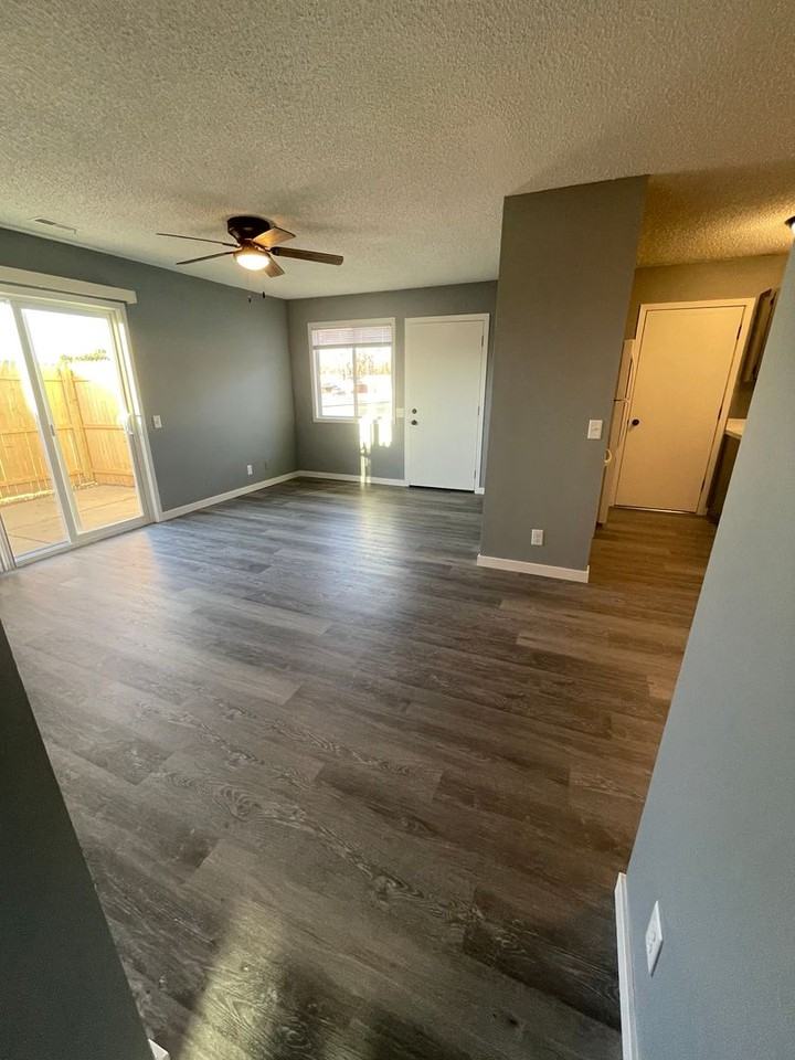 3700 Paxton Dr - Photo 5 of 17