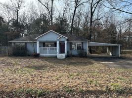 featured image of 3816 E 6th St