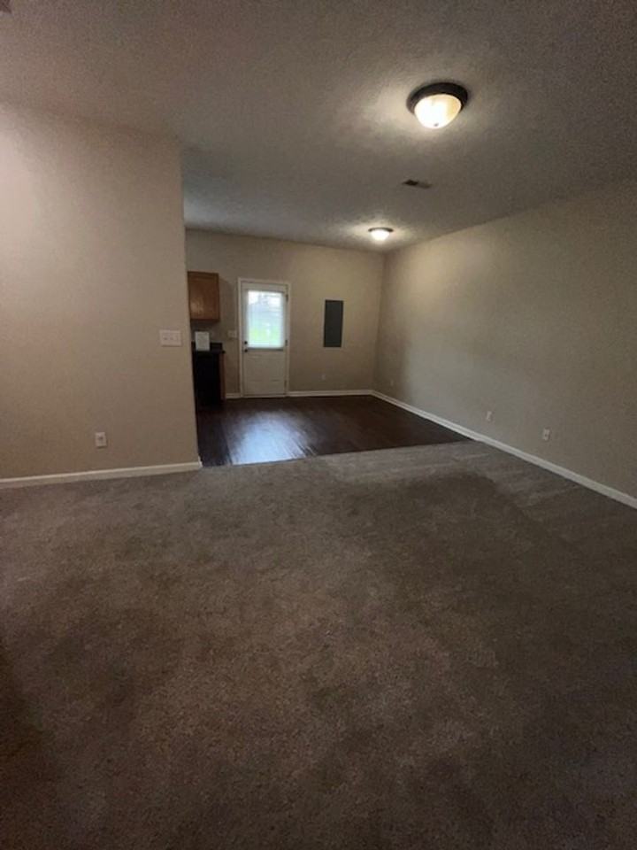 229 Ridgewood Dr - Photo 2 of 21