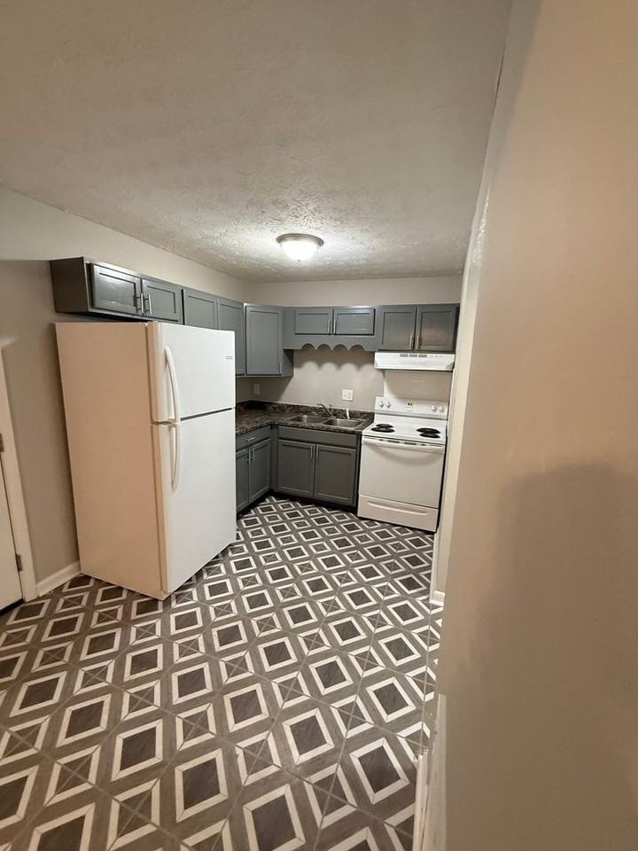 209 Lakeshore - Photo 6 of 23